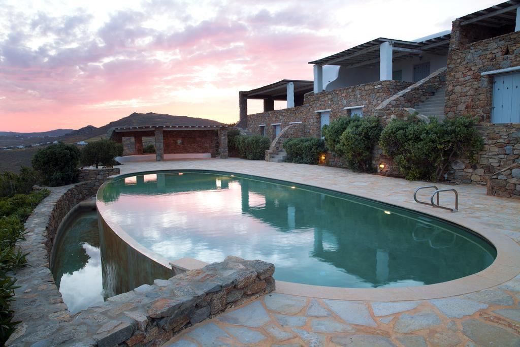 3 Bedroom Cycladic Villa Lia Kalafatis Luaran gambar